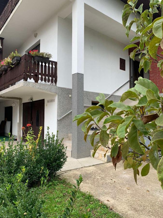 Guest House Husejn Dubrave Gornje Екстериор снимка